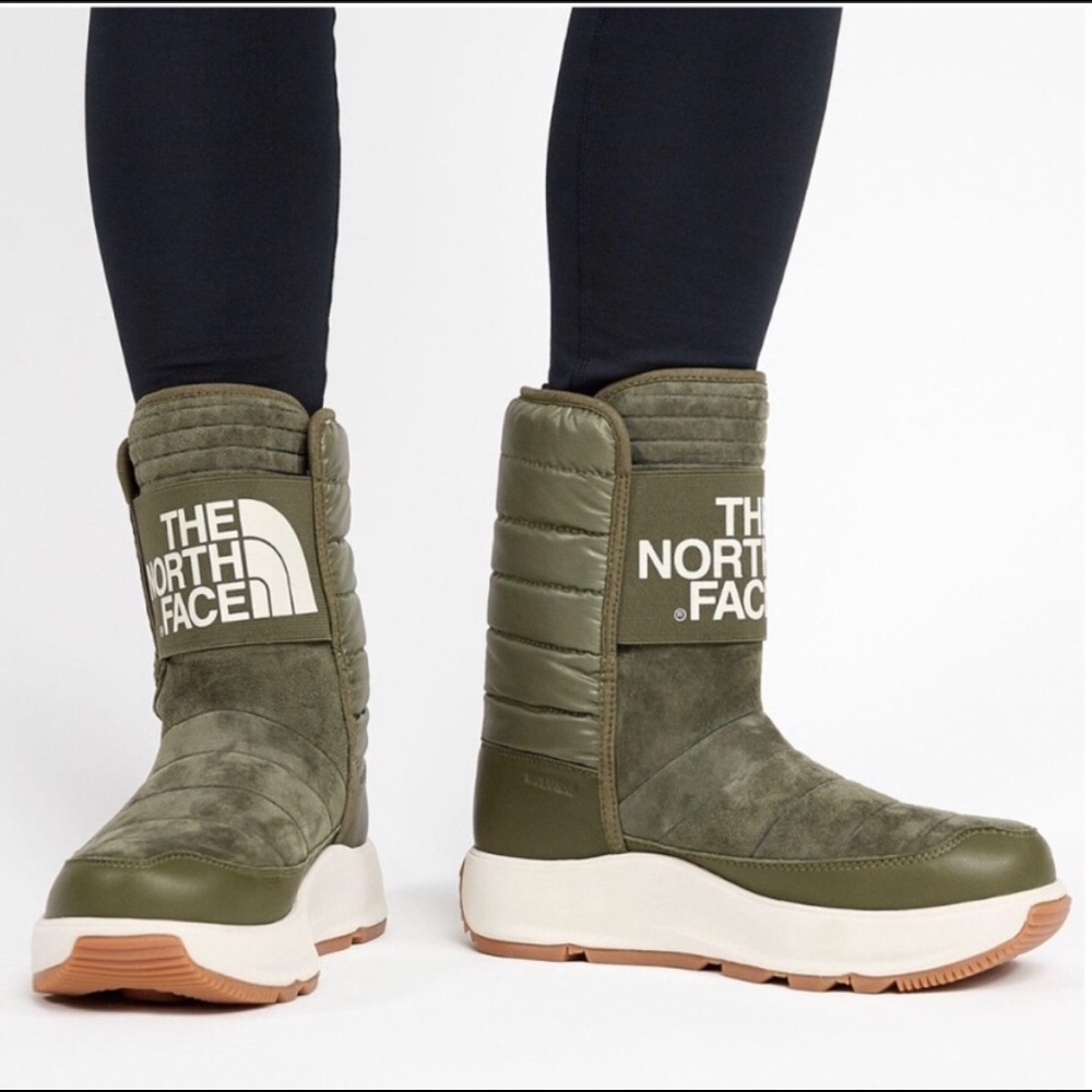 North Face Ozone Park winter pull-on boots size 6.5